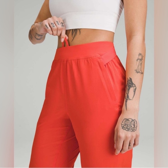 Lululemon adapted state high-rise jogger *Air flow solar orange  sz 4 NWOT. - Picture 8 of 16